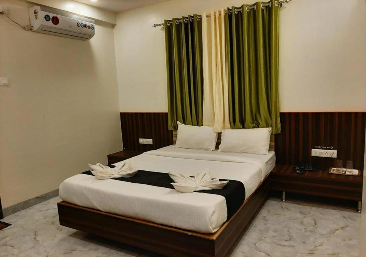 Hotel Sai Sk Palace Shirdi Exterior photo
